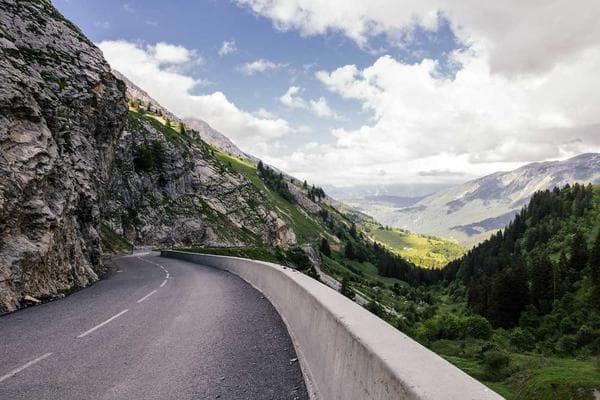 Équipement de moto essentiel pour la sécurité et le confort